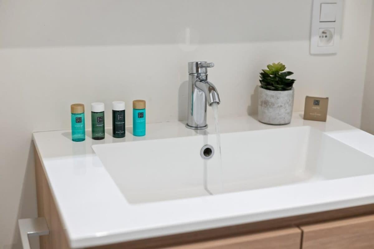 Huswell - Apartment With Natural Swimming Pool Middelkerke Esterno foto